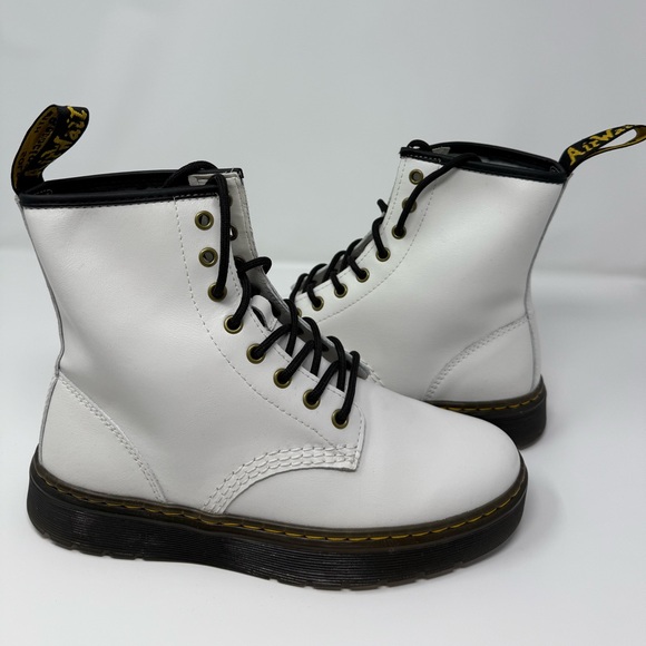 Dr. Martens Shoes - Dr. Martens White Leather Combat Boots Classic Doc Martens EUC Unisex